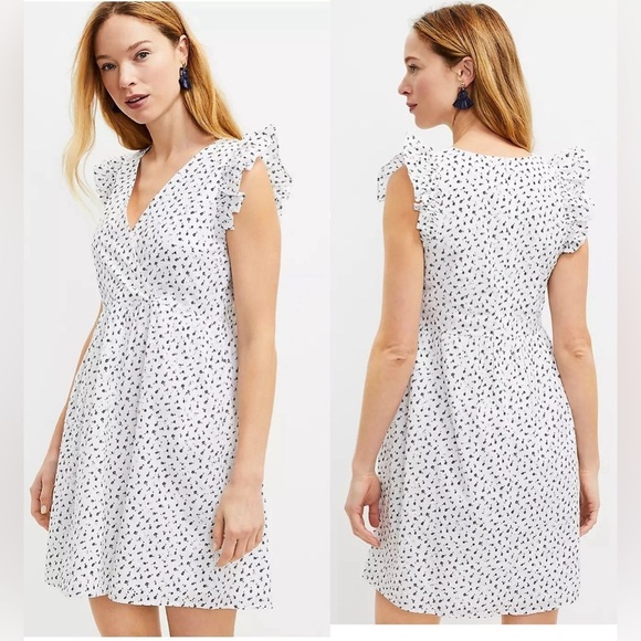 NWT ANN TAYLOR Eyelet Ruffle Sleeve Crossover Dress. Lined,Hidden back zip Sz 14 - Picture 1 of 10